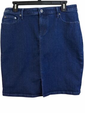 Banana Republic Navy Blue Denim Skirt. EC. Size 8